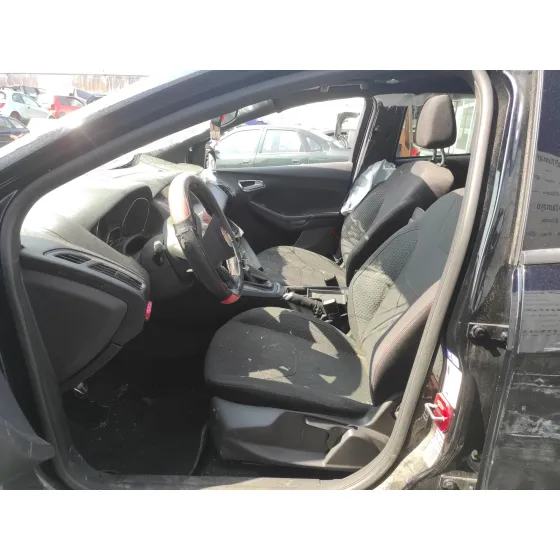 FORD FOCUS LIM. '2017 BLACK&RED NEGRO