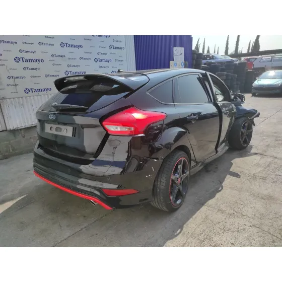 FORD FOCUS LIM. '2017 BLACK&RED NEGRO
