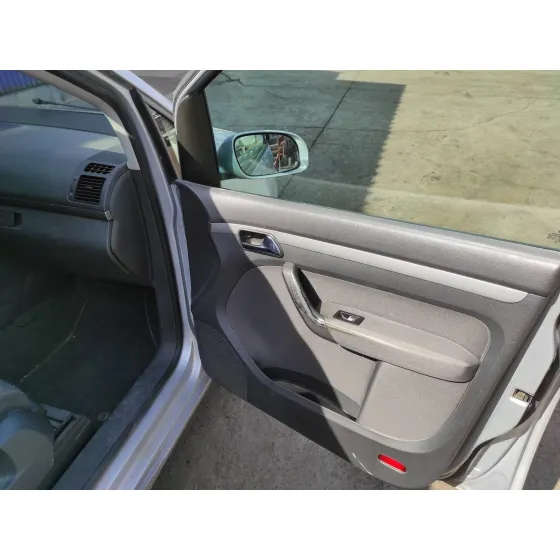VOLKSWAGEN TOURAN (1T1) '2004 1.9 TDI PLATA