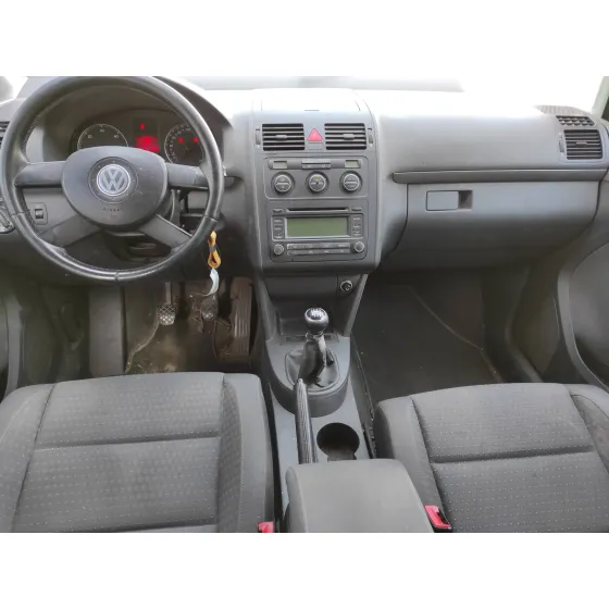 VOLKSWAGEN TOURAN (1T1) '2004 1.9 TDI PLATA