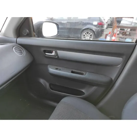 SUZUKI SWIFT BERLINA (MZ) '2006 * AZUL