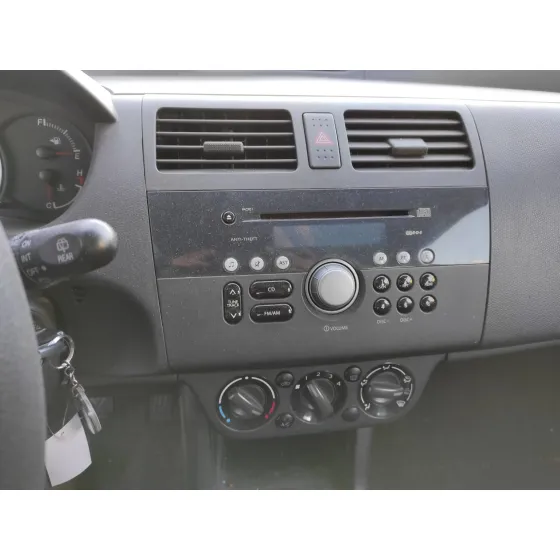 SUZUKI SWIFT BERLINA (MZ) '2006 * AZUL