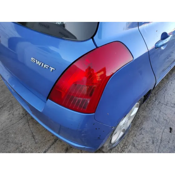 SUZUKI SWIFT BERLINA (MZ) '2006 * AZUL