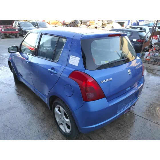 SUZUKI SWIFT BERLINA (MZ) '2006 * AZUL