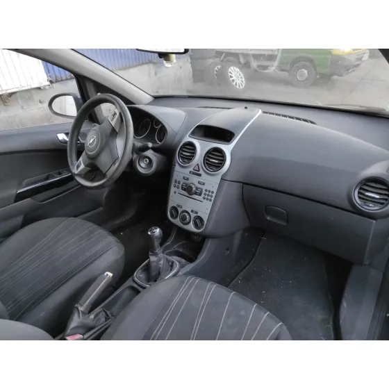 OPEL CORSA D '2009 1.4 16V NEGRO