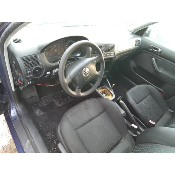VOLKSWAGEN GOLF IV BERLINA (1J1) '2002 1.9 TDI AZUL MARINO