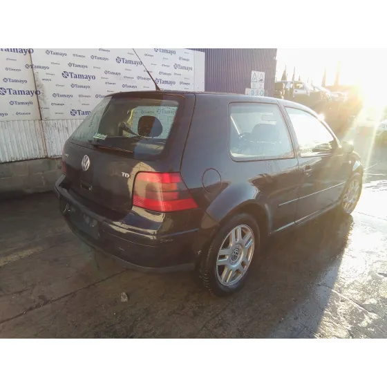 VOLKSWAGEN GOLF IV BERLINA (1J1) '2001 1.9 TDI NEGRO