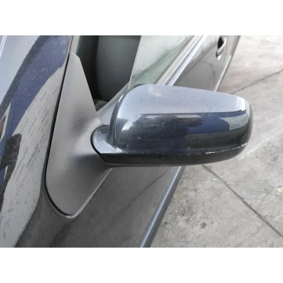 VOLKSWAGEN GOLF IV BERLINA (1J1) '2001 1.9 TDI NEGRO