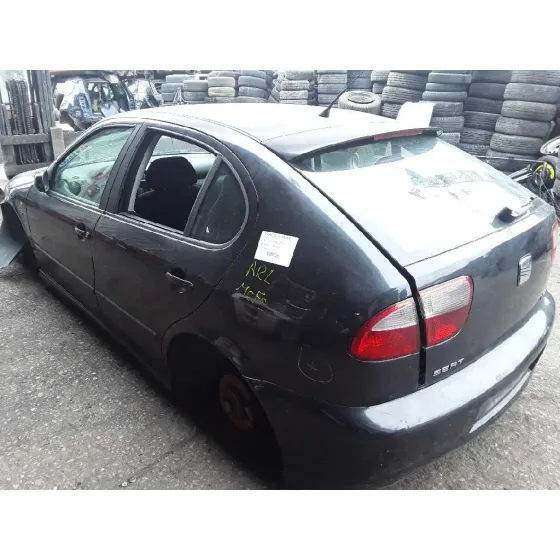 SEAT LEON (1M1) '2003 * NEGRO