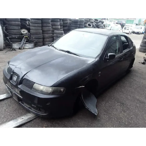 SEAT LEON (1M1) '2003 * NEGRO