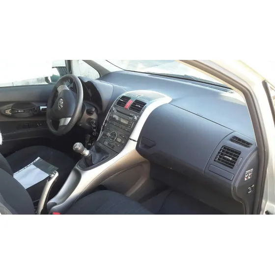 TOYOTA AURIS '2009 1.3 16V CAT GRIS