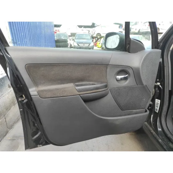 CITROEN C3 '2005 1.4 HDI NEGRO