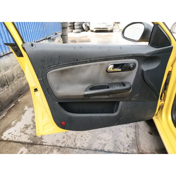 Seat IBIZA III (6L1) 2002