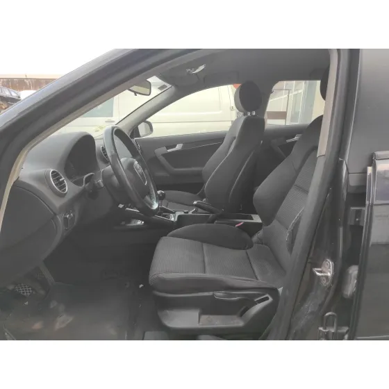 AUDI A3 SPORTBACK (8P) '2005 * NEGRO