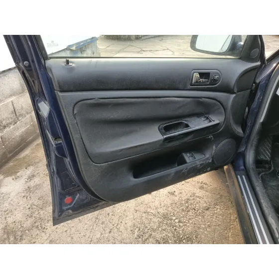 Volkswagen PASSAT B5.5 (3B3) 2000