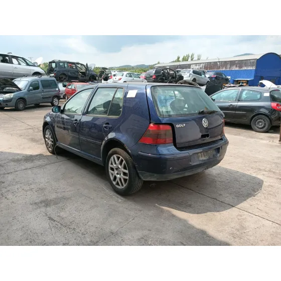 VOLKSWAGEN GOLF IV BERLINA (1J1) '2002 * AZUL