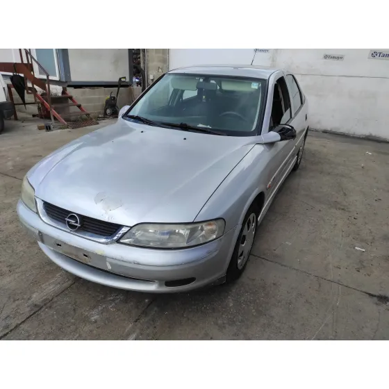 OPEL VECTRA B BERLINA '2001 2.0 DTI PLATA