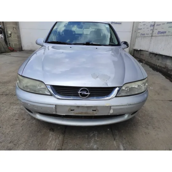 OPEL VECTRA B BERLINA '2001 2.0 DTI PLATA