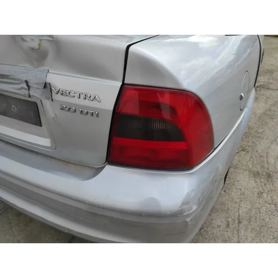 OPEL VECTRA B BERLINA '2001 2.0 DTI PLATA