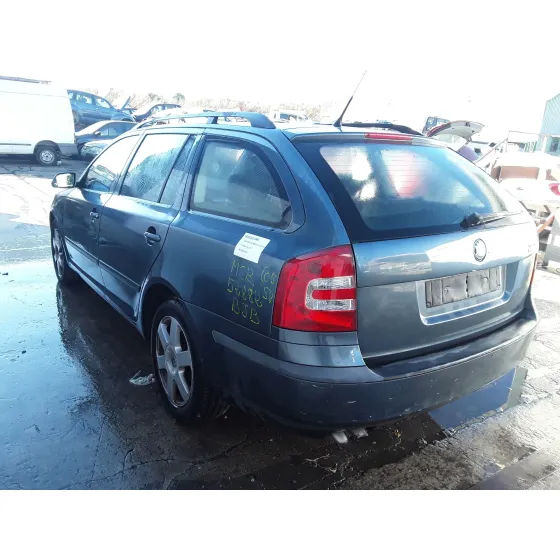 SKODA OCTAVIA COMBI (1Z5) '2005 1.9 TDI DPF GRIS