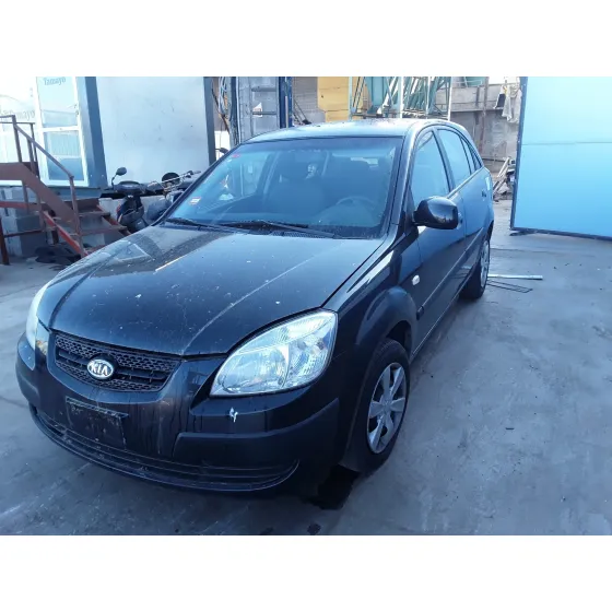 KIA RIO '2006 1.5 CRDI NEGRO