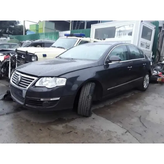 VOLKSWAGEN PASSAT BERLINA (3C2) '2006 TRENDLINE NEGRO