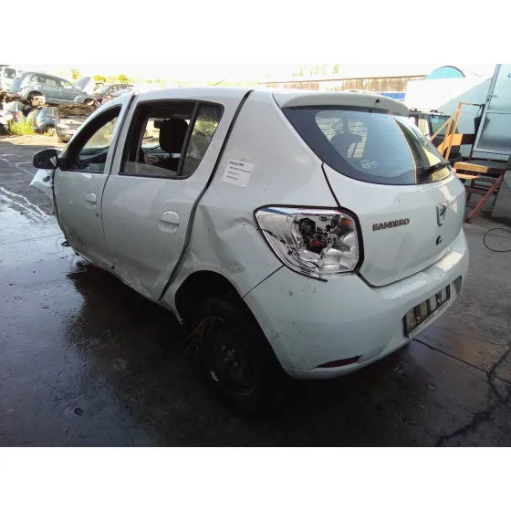 DACIA SANDERO '2015 1.5 DCI DIESEL FAP CAT BLANCO