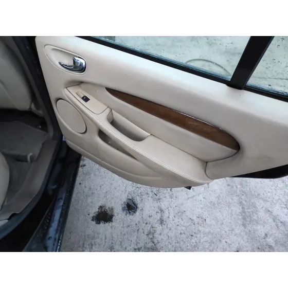 JAGUAR X-TYPE '2004 2.0 DIESEL CAT AZUL