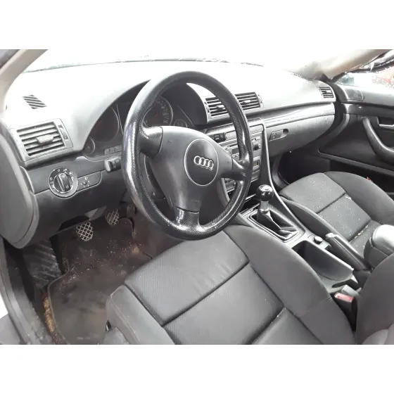 AUDI A4 BERLINA (8E) '2004 * PLATA
