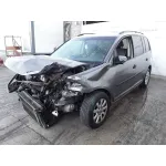 VOLKSWAGEN TOURAN (1T2) VOLKSWAGEN TOURAN (1T2) '2010 1.9 TDI GRIS 2006