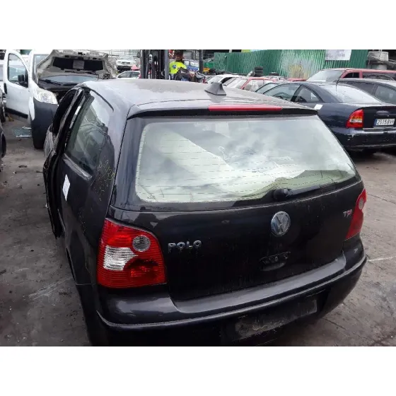 VOLKSWAGEN POLO (9N1) '2002 TRENDLINE NEGRO
