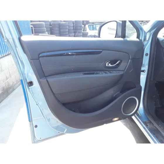 RENAULT SCENIC III '2012 * AZUL
