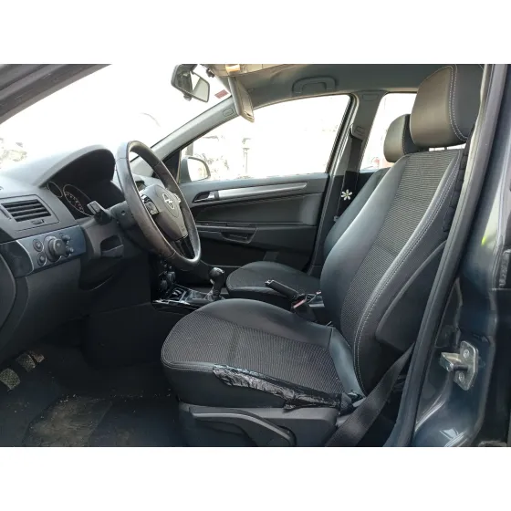 Opel ASTRA H (A04) 2004