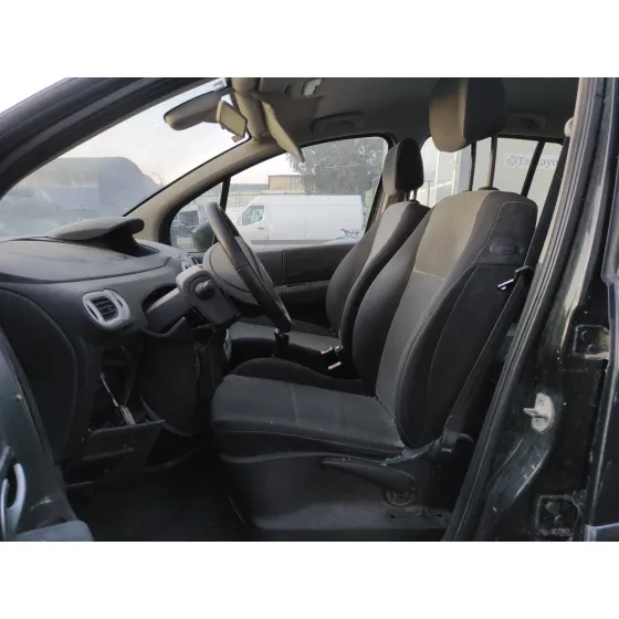 RENAULT GRAND MODUS '2008 * NEGRO