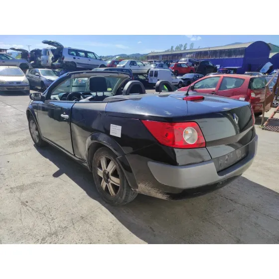 RENAULT MEGANE II COUPE/CABRIO '2005 1.6 16V NEGRO