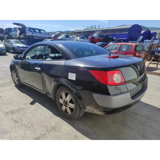 RENAULT MEGANE II COUPE/CABRIO '2005 1.6 16V NEGRO