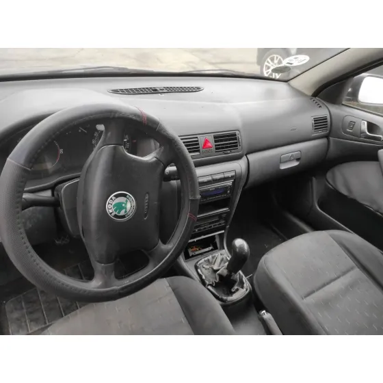 SKODA OCTAVIA BERLINA (1U2) '2007 1.9 TDI NEGRO
