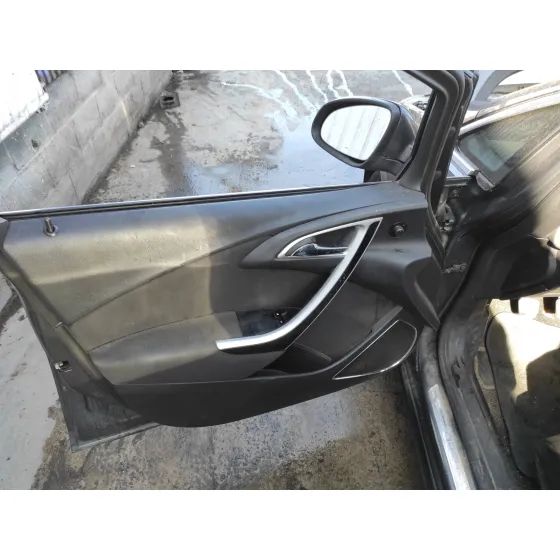 OPEL ASTRA J LIM. '2010 1.7 16V CDTI GRIS OSCURO
