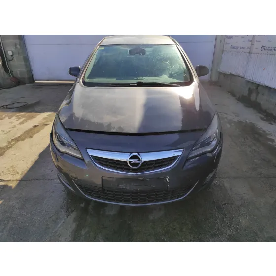 OPEL ASTRA J LIM. '2010 1.7 16V CDTI GRIS OSCURO