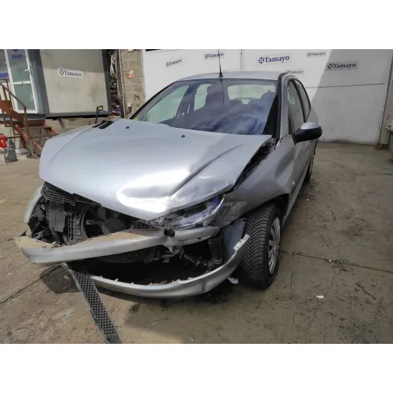 PEUGEOT 206 BERLINA '2003 1.4 PLATA