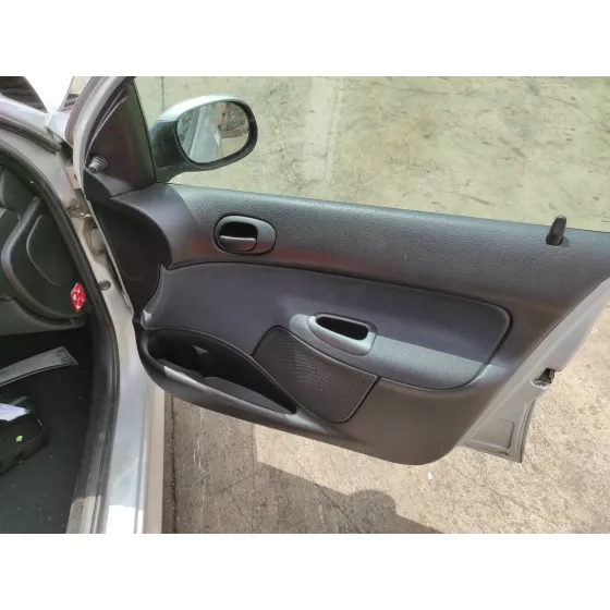 PEUGEOT 206 BERLINA '2003 1.4 PLATA