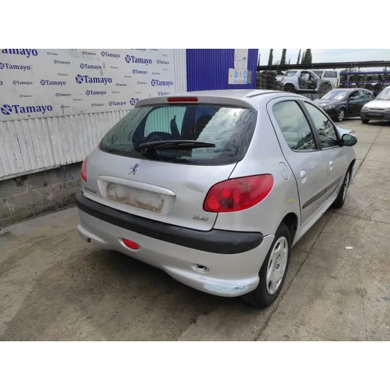 PEUGEOT 206 BERLINA '2003 1.4 PLATA