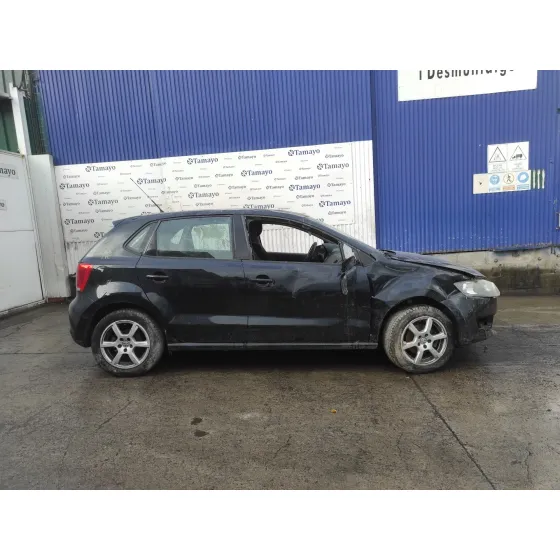 VOLKSWAGEN POLO (6R1) '2010 NEGRO
