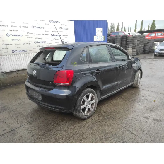 VOLKSWAGEN POLO (6R1) '2010 NEGRO