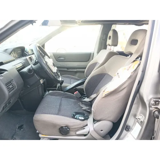 Nissan X-TRAIL I (T30) 2001