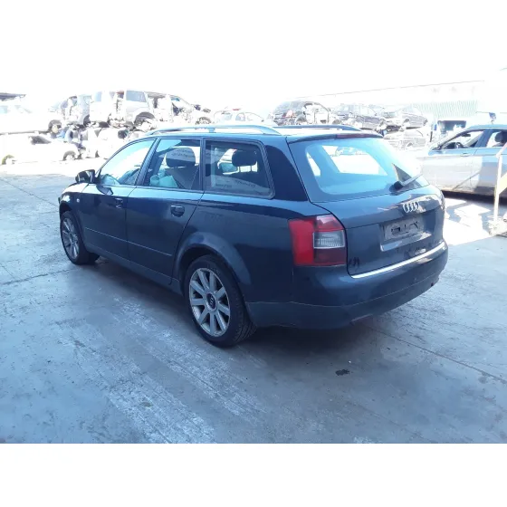 AUDI A4 AVANT (8E) '2005 * NEGRO