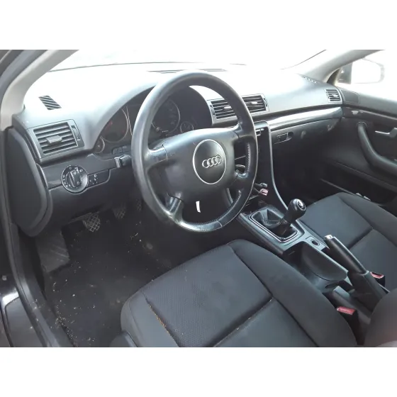 AUDI A4 AVANT (8E) '2005 * NEGRO