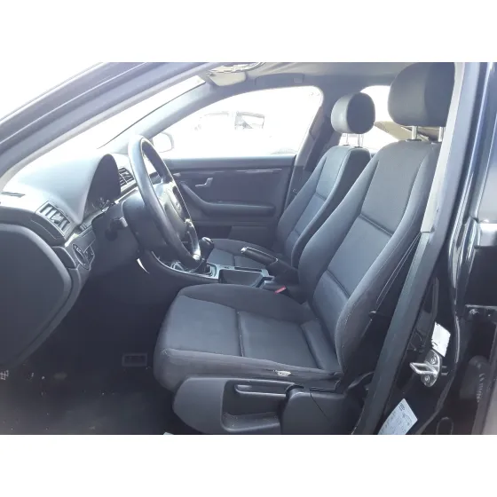 AUDI A4 AVANT (8E) '2005 * NEGRO