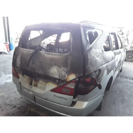 SSANGYONG RODIUS '2005 2.7 TURBODIESEL CAT QUEMADO