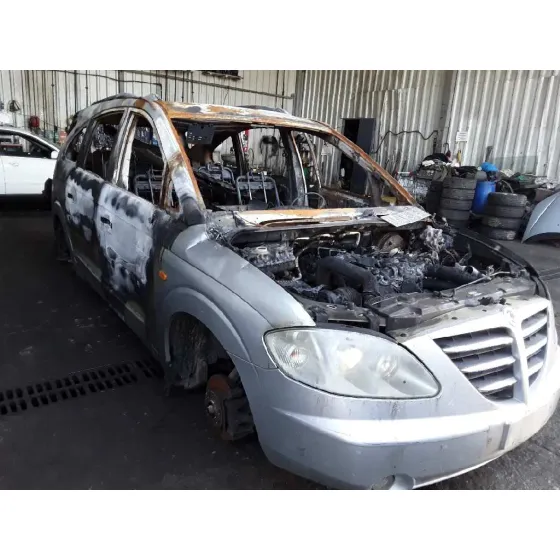 SSANGYONG RODIUS '2005 2.7 TURBODIESEL CAT QUEMADO